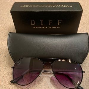 DIFF Eyewear Cruz Aviators-New in Box